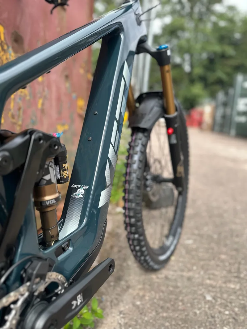 Yeti MTE 2026 C2 Factory Midnight-6