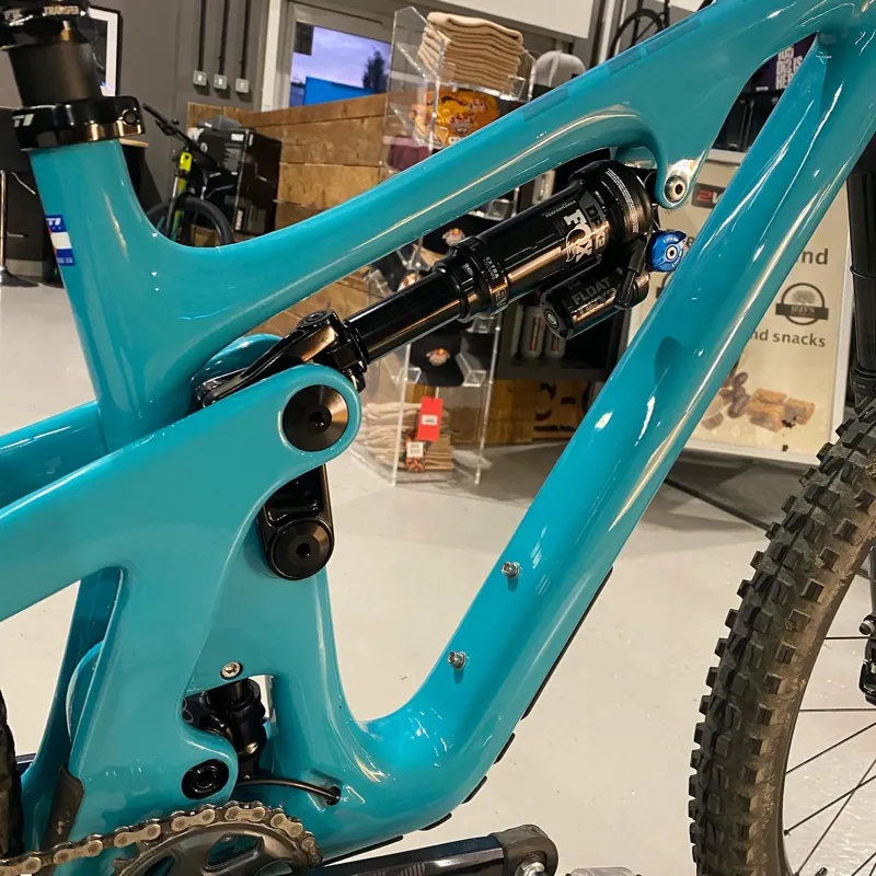 Approved-Used 2021 Yeti SB140 Small 27.5 Carbon C Series Turquoise-4