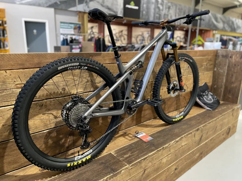 Approved Used Yeti 2021 SB115 Custom Build Medium Ex-Demo-2