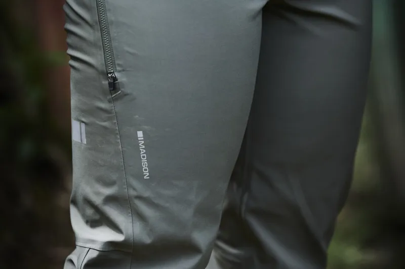 TROUSER DTE 3L Wproof Bib MGN-2