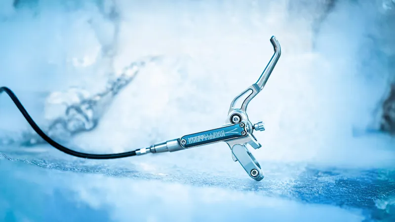 Trickstuff Direttissima Disc Brake Set - Special Edition / Silver Lever/ Blue Res Cover/ Blue Caliper-3