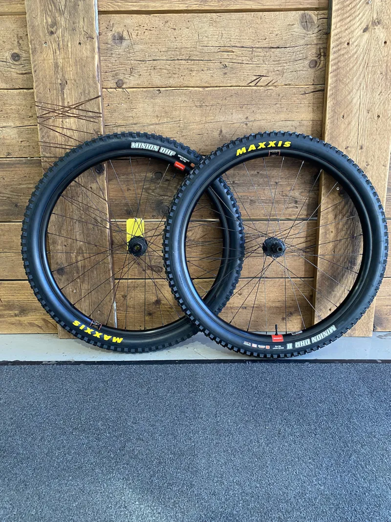 Reserve 30AL/TR Wheelset DT 370 29/29 Boost 6B XD - Brand New