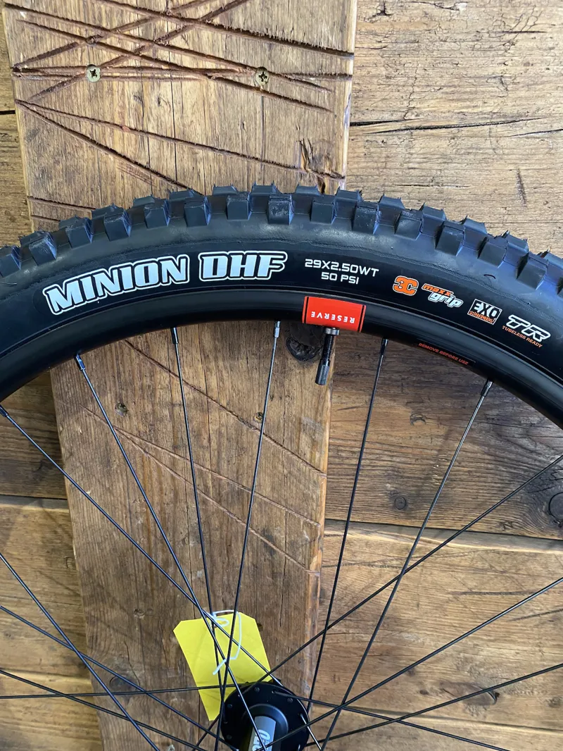 Reserve 30AL/TR Wheelset DT 370 29/29 Boost 6B XD - Brand New-4