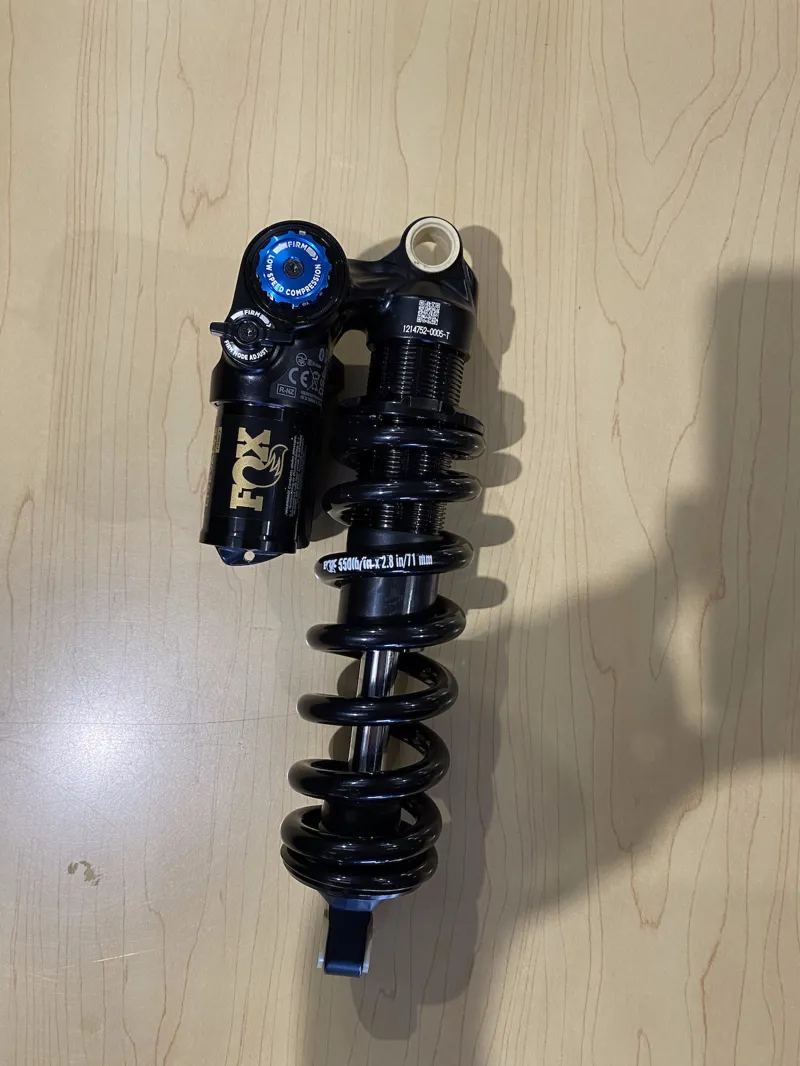 Fox DHX Live Valve Neo Rear Shock W/ 550lb Spring Lightly Used