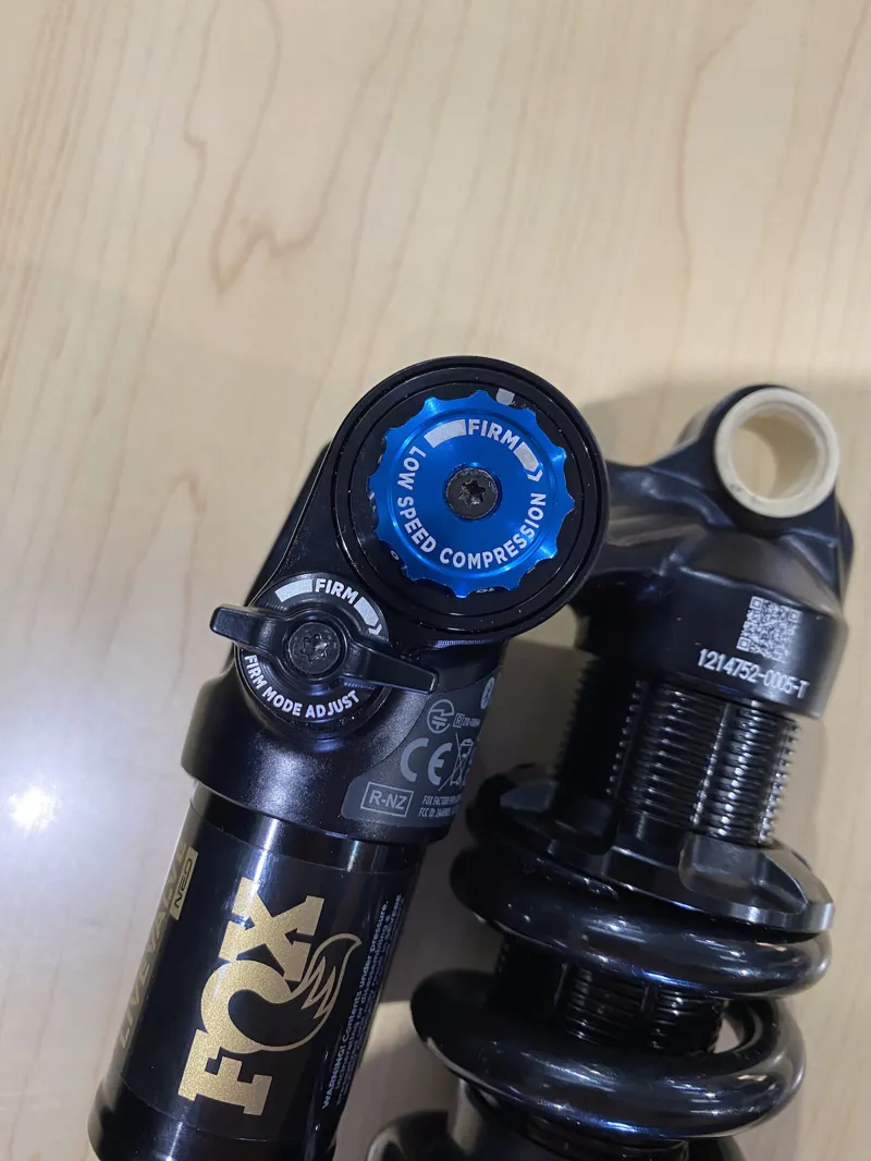 Fox DHX Live Valve Neo Rear Shock W/ 550lb Spring Lightly Used-1