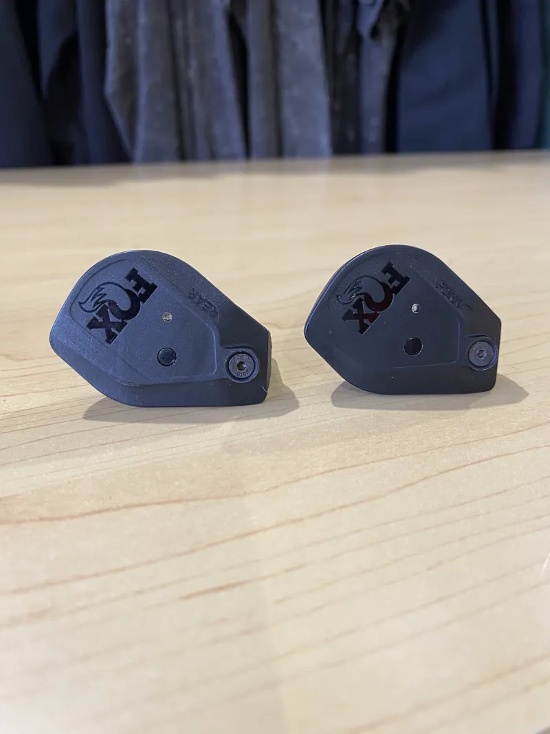 Fox DHX Live Valve Neo Rear Shock W/ 550lb Spring Lightly Used-2